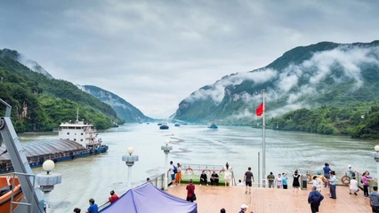 交運(yùn)兩壩一峽游船+三峽大瀑布2日1晚私家團(tuán)