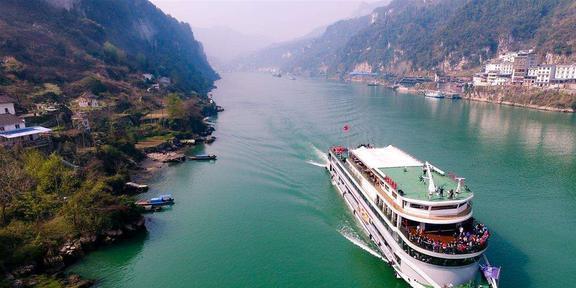 三峽大壩耗資高達2千億,現在十幾年過去,到底帶來了多少利潤?