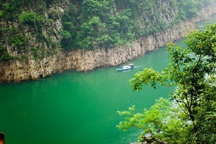 與網上描述一致,攜程,重慶 長江三峽 宜昌3日2晚跟團游 舒適快捷游船,四人間,獨衛 含餐 有窗 純玩 單程船票旅游