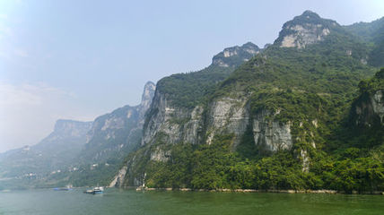 國(guó)慶預(yù)售-重慶-宜昌長(zhǎng)江三峽單程2日/往返3日順道游 萬(wàn)州登船 三峽旅游船票線路推薦【攜程玩樂】