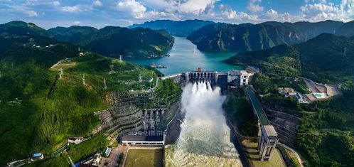 以 迅 應 汛 湖北能源全力迎戰暴雨極端天氣